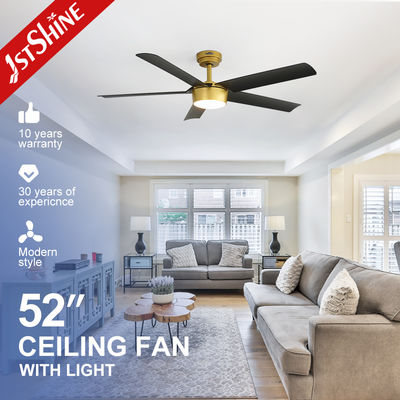 Купить Modern Plastic Ceiling Fan with Integrated LED Light Panel and Matte Black ABS Blades Ideal for Boutique Hotels and Cafes Производство в сети
